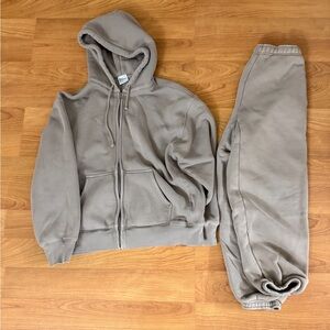 Aritzia TNA Tan/Nude Hoodie and Sweatpants Set